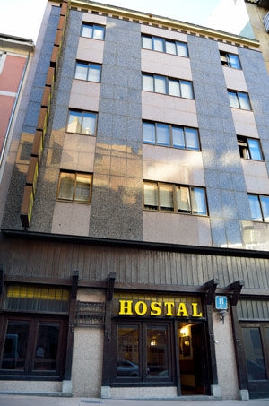Hostal Cortes เกว็งกา ภายนอก รูปภาพ